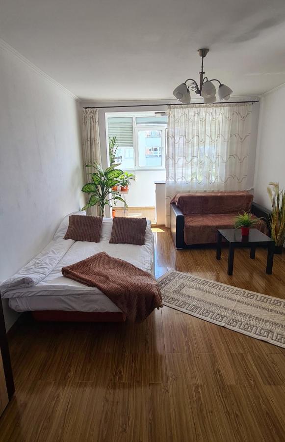 Perfect View Apartament 2 Rooms Self Check-In บูคาเรสต์ ภายนอก รูปภาพ