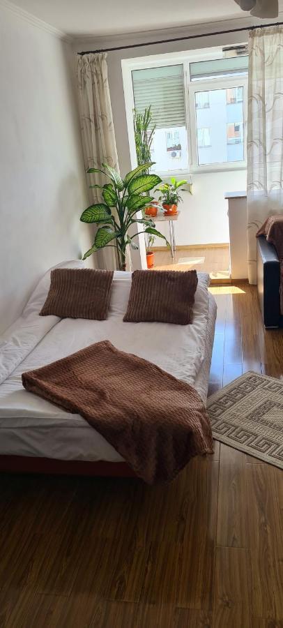 Perfect View Apartament 2 Rooms Self Check-In บูคาเรสต์ ภายนอก รูปภาพ