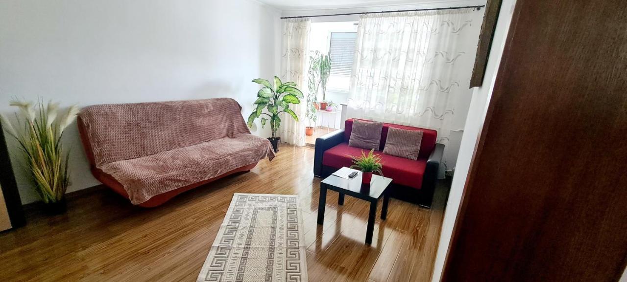Perfect View Apartament 2 Rooms Self Check-In บูคาเรสต์ ภายนอก รูปภาพ